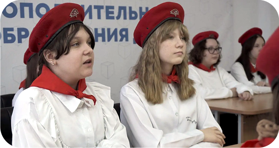 PAN NIKT KONTRA PUTIN; reż. D.Borenstein, P.Talankin; kadr: FILMWEB